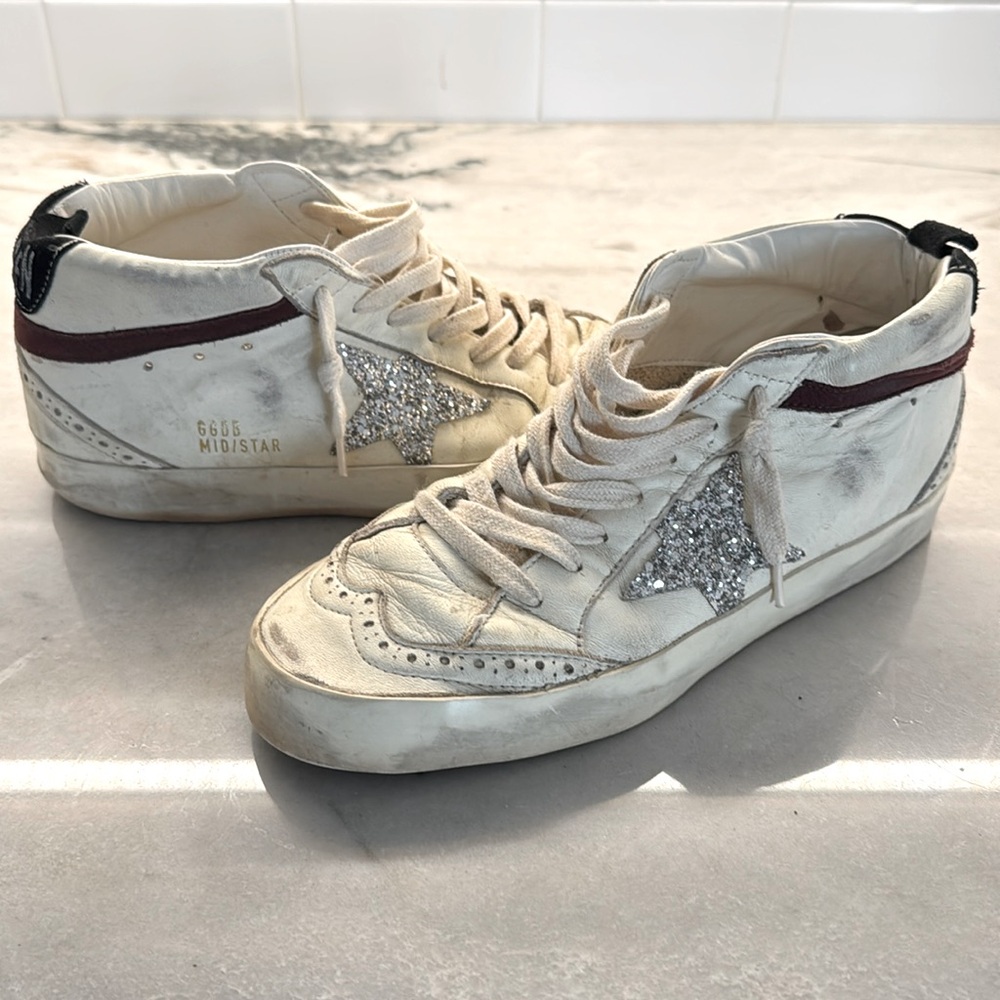 Golden goose, great condition!
